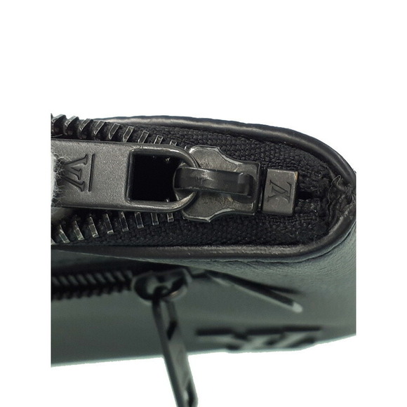 Louis Vuitton Aerogram Pochette iPad Clutch Bag - Picture 7 of 9